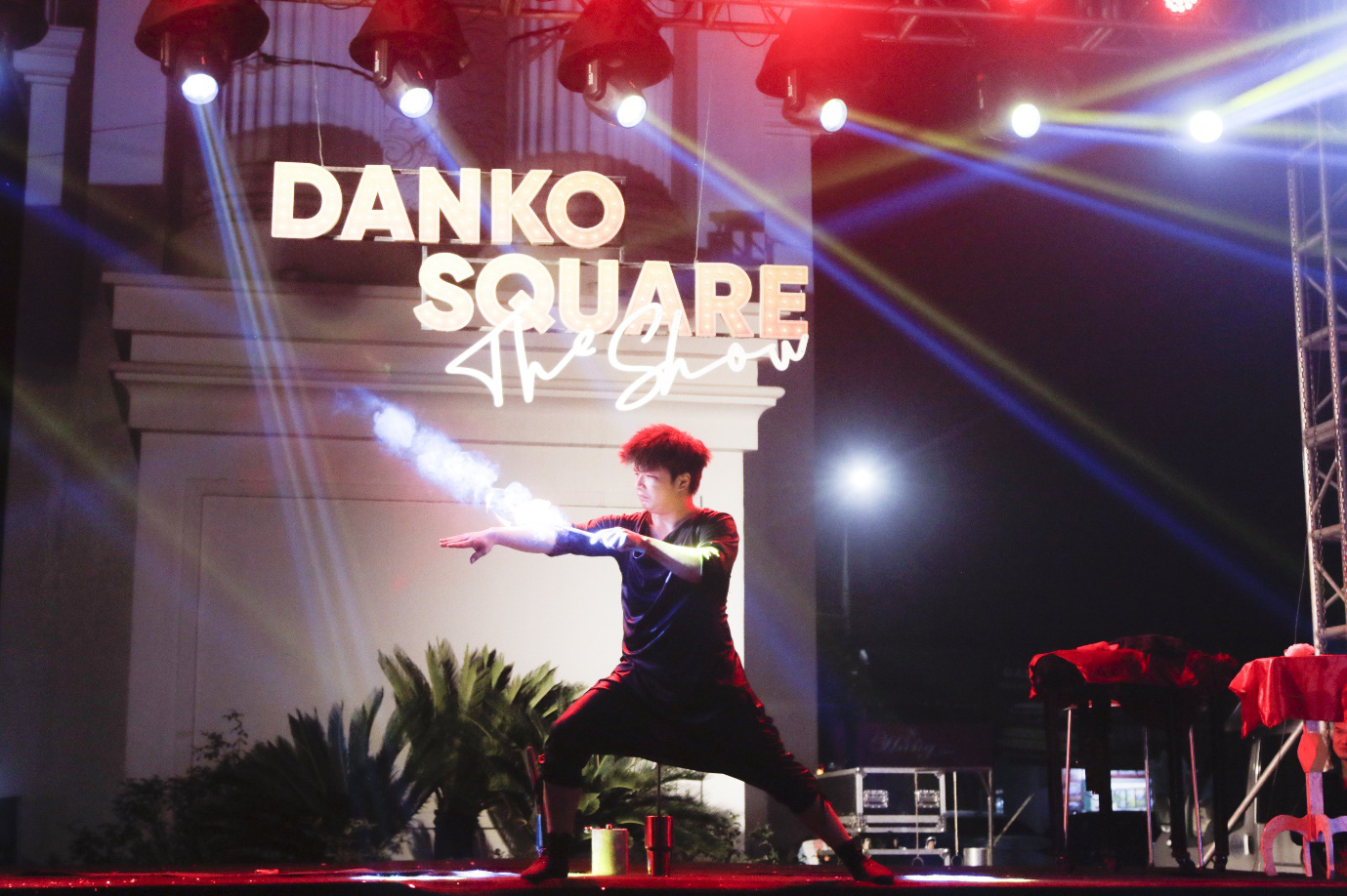 “Danko Square – Sắc màu lễ hội Châu Âu” rực rỡ chào hè với tinh hoa nghệ thuật xiếc Việt - Ảnh 8.